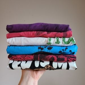 Various graphic T-shirts Lot